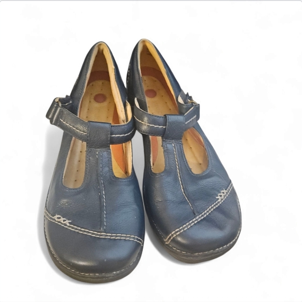 UnStructured Clarks Mary Jane Shoes Navy Blue